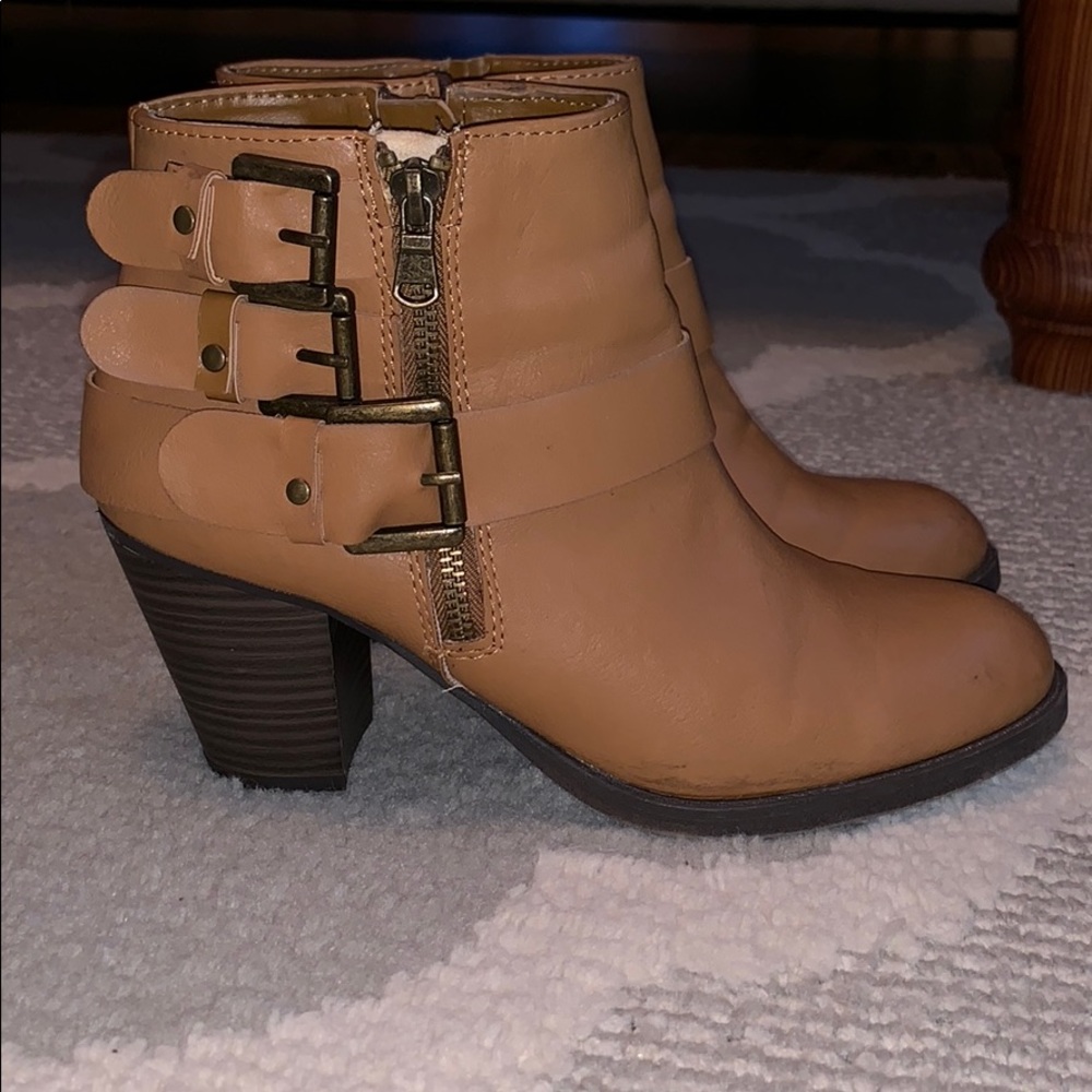Women’s Cathy Jean Booties Tan 3 Buckle - Size 7.5 - Picture 5 of 15